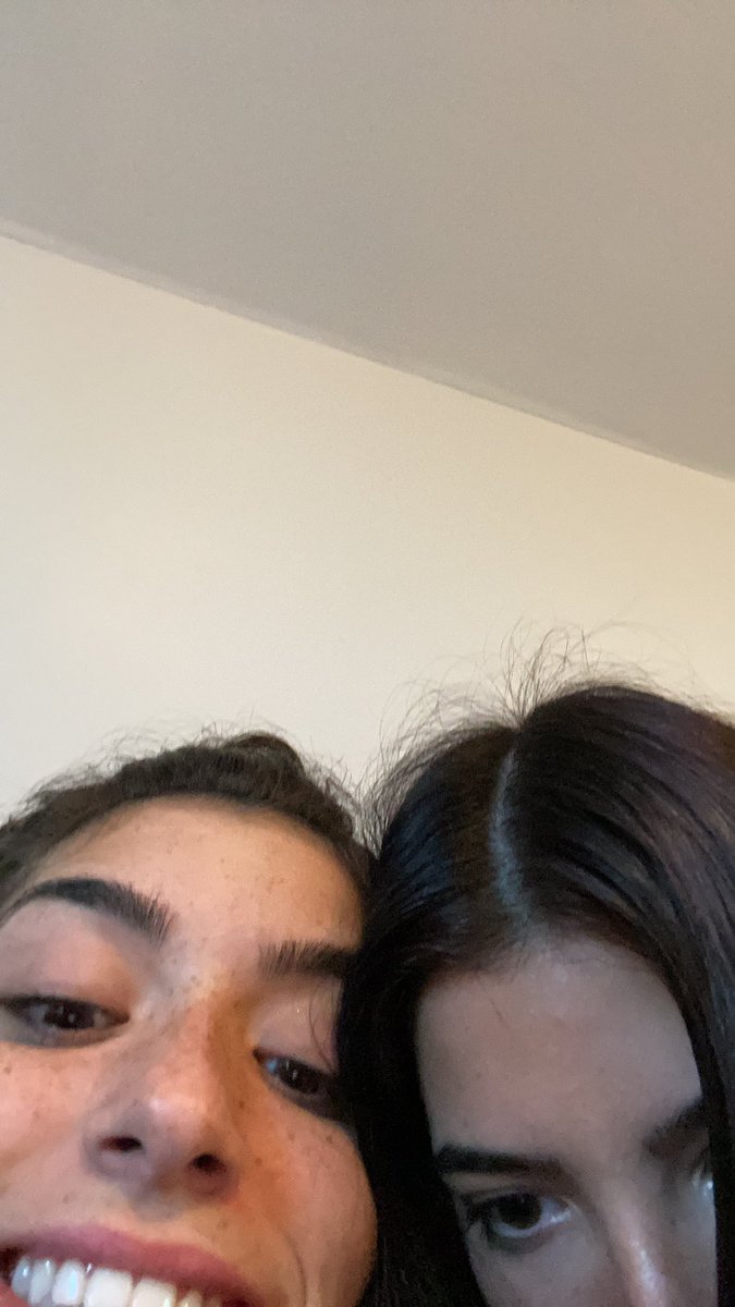 Twitter Twitter