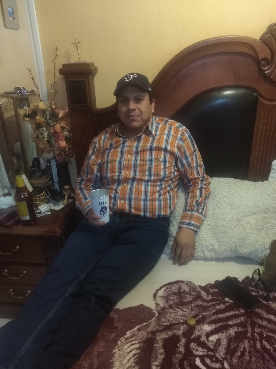 luis_angeel1's tweet photo. @AztecaDeportes 
#ritualnfl 
Desde Saltillo , disfrutando el partidazo https://t.co/IQSYovAIeN