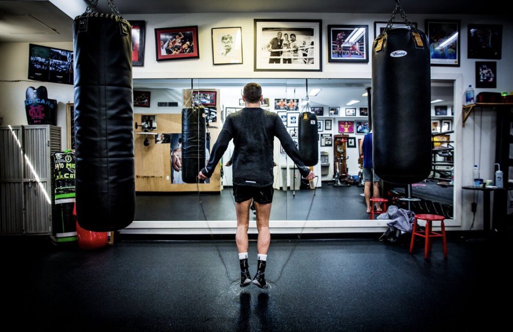 WildCardBoxing1's tweet photo. “The boxing’s the easy part....But when you get in the gym, you have to do things over and over till you’re sore and deep in your mind you say, ‘I don’t want to do this anymore,’ I push that out of my mind.” @MikeTyson #UndisputedTruth @FreddieRoach @WCBstore @scottquigg https://t.co/bzfeLxrRdv