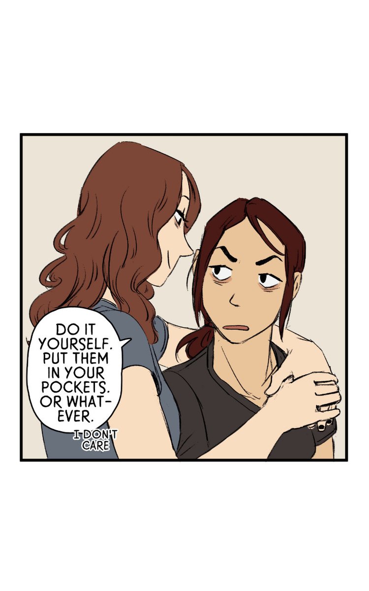 This is the only thing fake pockets are good for. ☝️ Full comic is on my website: https://t.co/hLw27s6j3w