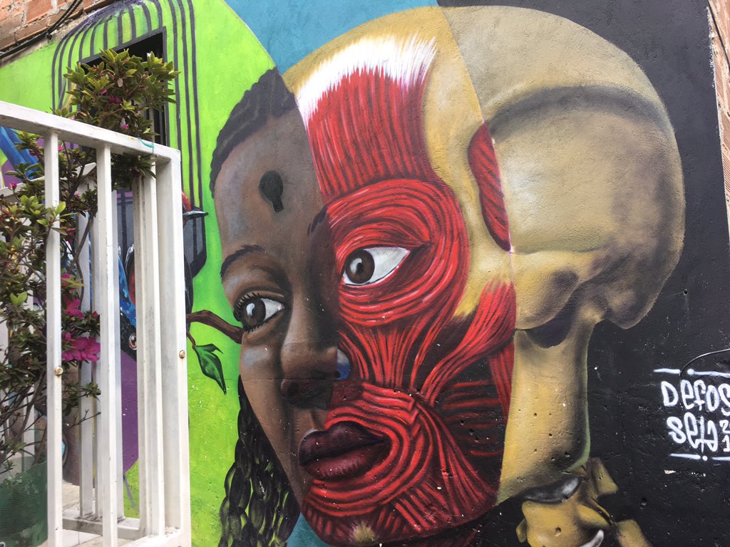 TayoraCom's tweet photo. Graffiti work in Comuna 13, Medellin, Colombia #medellin #colombia #communa13 #art #grafitti #travel https://t.co/abv7NubLiT