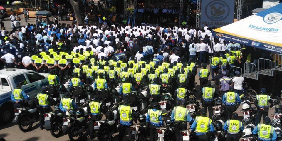 EdwinEscobarGT's tweet photo. !Gracias! Este día tuve la oportunidad de presentar la rendición de cuentas y la memoria de labores a la fecha, doy gracias a Dios, a los trabajadores municipales, al equipo de trabajo y al pueblo villanovano, que me permitieron servirles en estos ocho años.
#EEscobarGT https://t.co/xFEkqXNkUZ