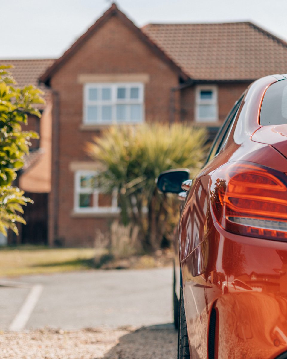 🏡 How important do you consider a driveway when buying a property?

👇 Let us know in the comments. 

📷 Tag someone who is interested in real estate.

🏠 Selling your property? We can represent you and your home. Get in touch with us today on 020 3026 016 for a free valuation.