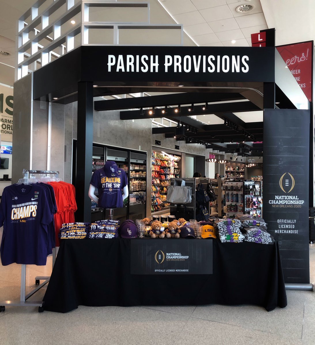 flyneworleans's tweet photo. #NationalChampionship merchandise can be found throughout #MSY so you can make sure you’re suited up in your team colors for the game! @CFBPlayoff https://t.co/el4NITRgWt
