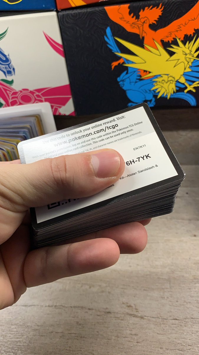 shinyshuriken1's tweet image. Oh man everyone! Guess what’s coming soon to #ShinyShuriken #Pokemon #codecardgiveaway