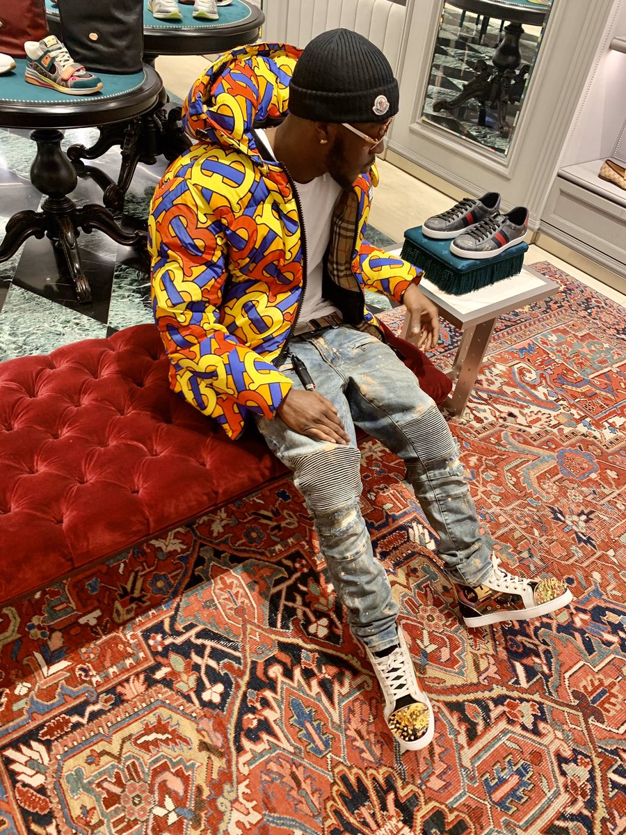 soloboogs's tweet image. Fresh ash like it’s Easter Sunday I new that I’d be rich one day 🐣✅