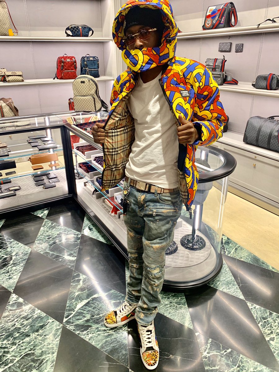 soloboogs's tweet image. Fresh ash like it’s Easter Sunday I new that I’d be rich one day 🐣✅