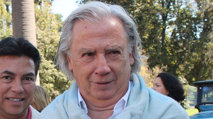Icarus3012's tweet photo. Si tiene plata y es derecha... es "coleccionista" 
Si es manifestante y va a Plaza Dignidad... es "delincuente"

De esta mierda estamos cansados. https://t.co/Un2jZ4Gh66