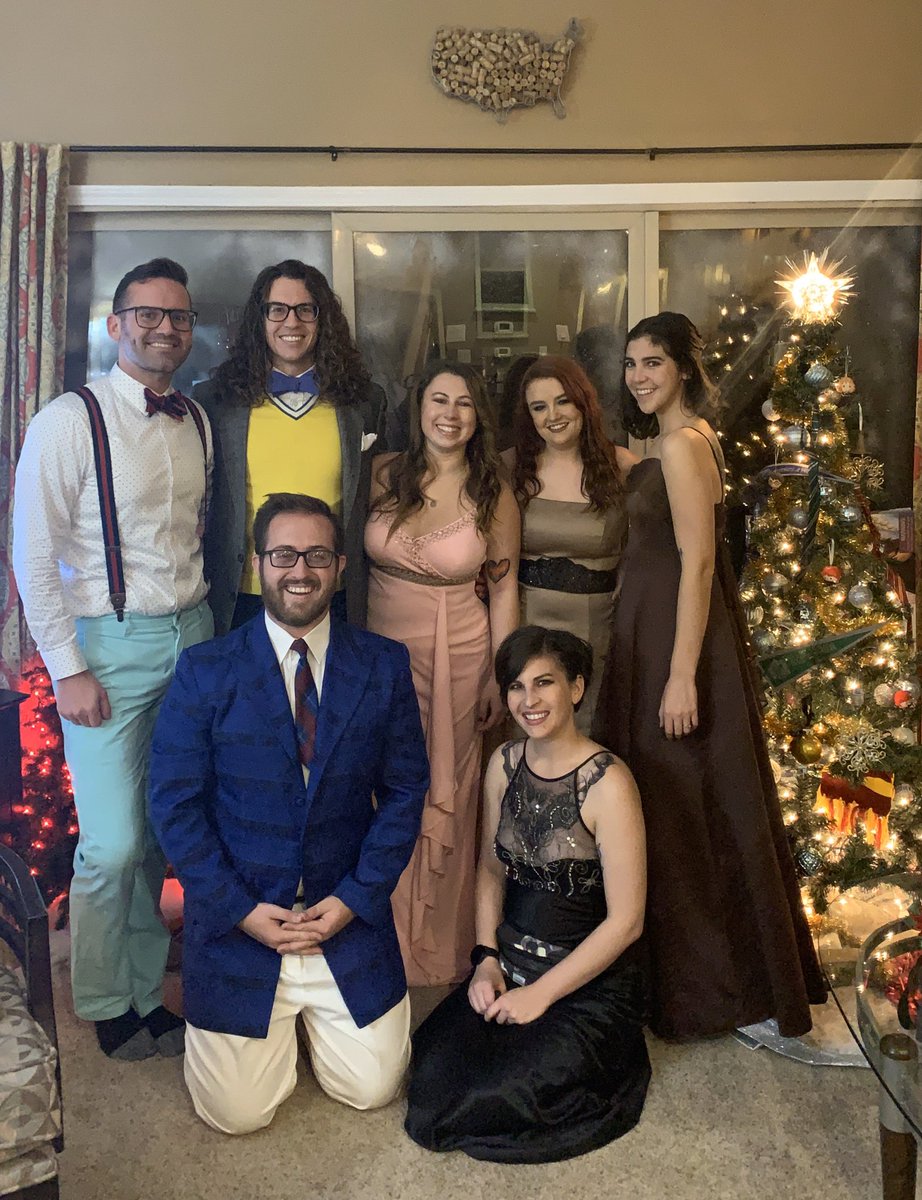 itdoesntMATTerK's tweet image. Friends: Hey Matt, what are you doing Saturday?

Me: I was just gonna chill at home. Why what’s up?

Friends: Goodwill Prom?

Me: say less.