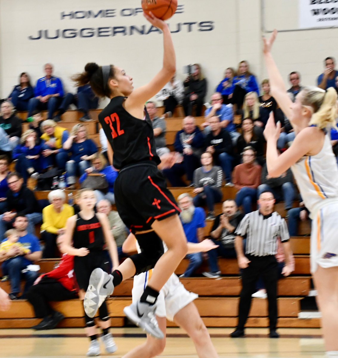 Jadesimp32's tweet photo. I am excited to announce that I will be furthering my academic and athletic career at Wittenberg University! #GoTigers @KellyMahlum @WittWBB https://t.co/OIppSUdib0