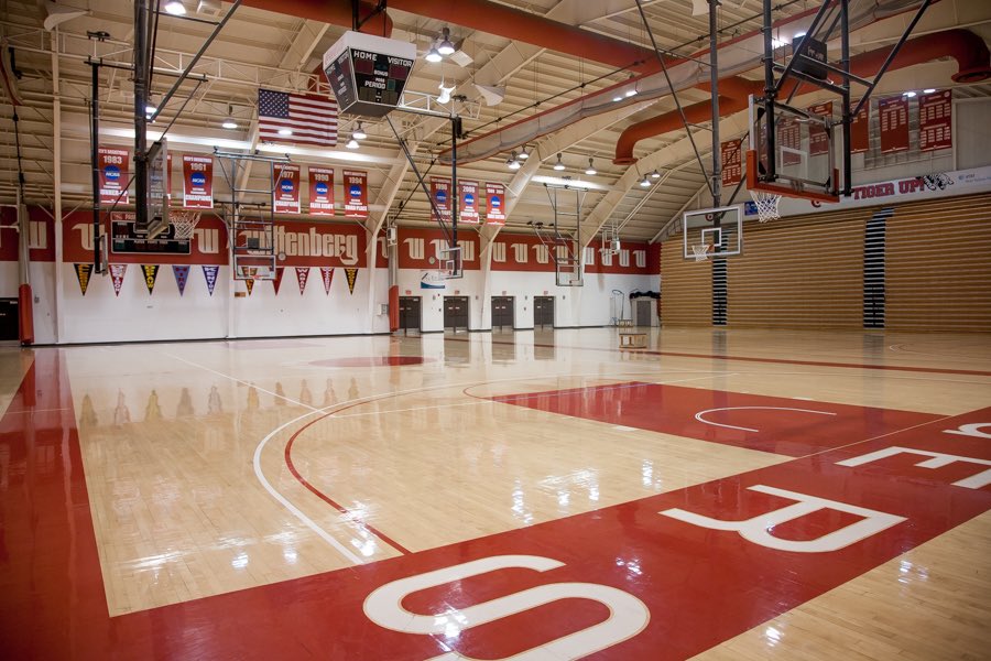 Jadesimp32's tweet photo. I am excited to announce that I will be furthering my academic and athletic career at Wittenberg University! #GoTigers @KellyMahlum @WittWBB https://t.co/OIppSUdib0