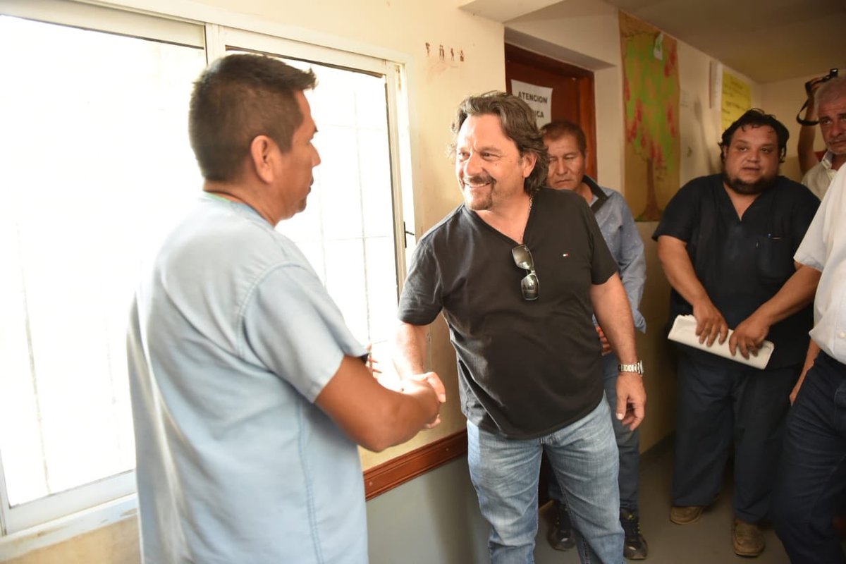 Con el ministro de Desarrollo Social de la Nación, <a href="/LicDanielArroyo/">Daniel Arroyo</a>, viajamos a Santa Victoria Este a recorrer el paraje La Puntana. Nos pusimos a disposición y manifestamos nuestro compromiso para trabajar en conjunto y resolver de una vez por todas los problemas de la gente.