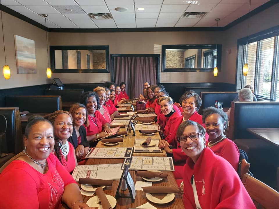 In celebration of Founders Day, some of our Sorors gathered today for a church service and lunch! Sorors, how are you celebrating?! #DST107 #joyinoursisterhood