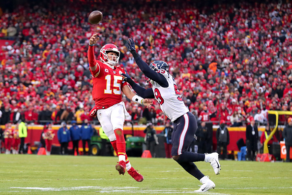 ESPNInsights's tweet photo. Patrick Mahomes is the 1st player to throw 5 TD passes in a playoff game before his 25th birthday in NFL history.

Also, according to @EliasSports, the Chiefs are now the first team in NFL postseason history to score a TD on 7 straight offensive drives. https://t.co/vZMVSgLD9k
