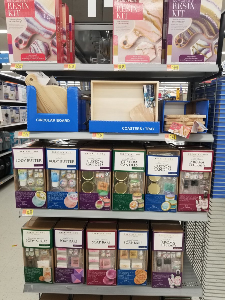 ReebEmAndWeep's tweet photo. I found the @EvanAndKatelyn section at my local store! #resinkit #resintime #resintime #dodododoresintime #soapmaking #candlemaking #buyallthethings https://t.co/fzDDs62Dpj