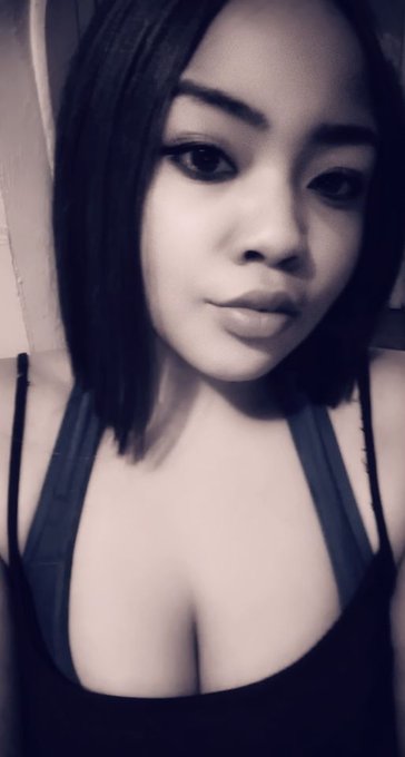 Your queen is now accepting new subs! Dm me or Kik me at mistresski27 #paypigs #cashapp #findom #hypno<a href="/tag/blackmail"class="tags"><span>#blackmail</span></a><a href="/tag/findom"class="tags"><span>#findom</span></a><a href="/tag/joi"class="tags"><span>#joi</span></a><a href="/tag/pegging"class="tags"><span>#pegging</span></a><a href="/tag/humiliation"class="tags"><span>#humiliation</span></a>