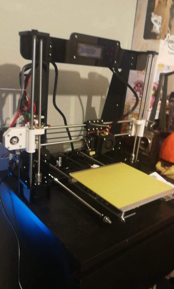 ArtofCodUK's tweet photo. The awesome @DarkestLivia bought me this amazing #3dprinter for Christmas! Finally got it #built today!! #awesomewife #printeverything https://t.co/vj7i4g9nfD