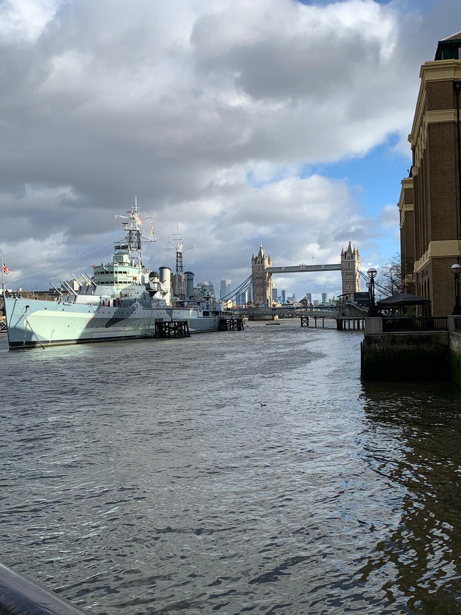 FrancesOfficial's tweet photo. Lucky to live in this beautiful City #London #toweroflondon #TowerBridge #FriendsForYears https://t.co/Q6YZkP9UJa