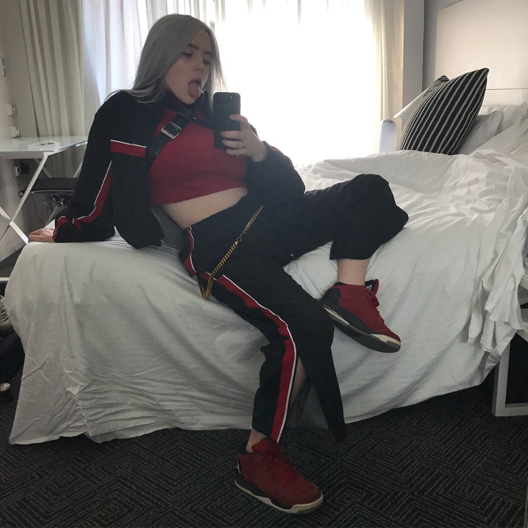 Billie Eilish Cum Club on Twitter "Who would join me for a good