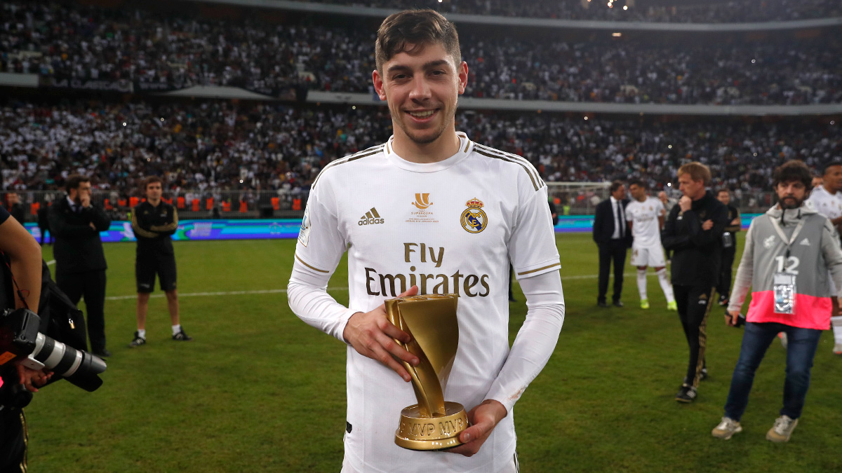 👊🏆 Not all heroes wear capes.
🦸‍♂️ <a href="/fedeevalverde/">Fede Valverde</a> 
#RMSuperCopa | #Supercampeones