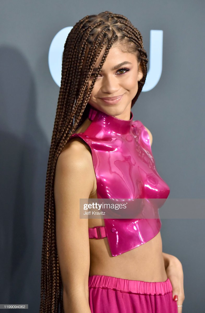 wIwsfilm's tweet photo. zendaya has arrived everyone else can go home now 
#criticschoice https://t.co/lMZXyWJgBk