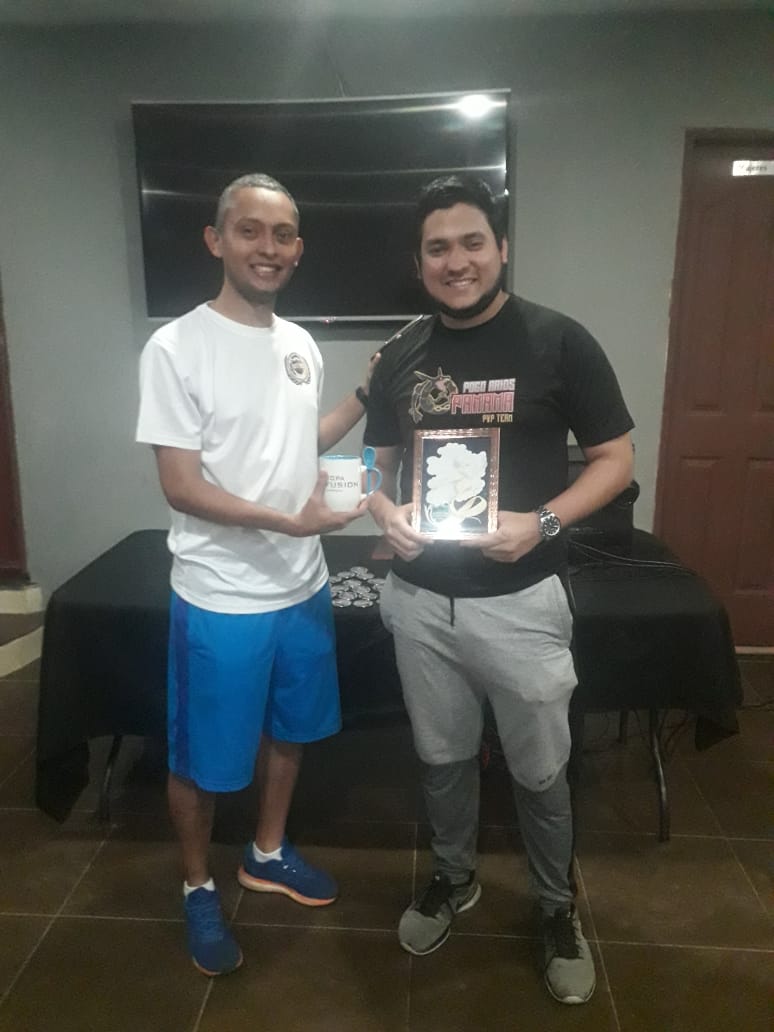 OnlyAggas's tweet photo. Hoy logramos la victoria 4-0 en la cuidad de Chorrera😎

Otro buen torneo de parte de la comunidad de @puntooestego 🔥

Representando al PoGoRaids PvP Team🤟🏻 https://t.co/5zXwqWmsoB