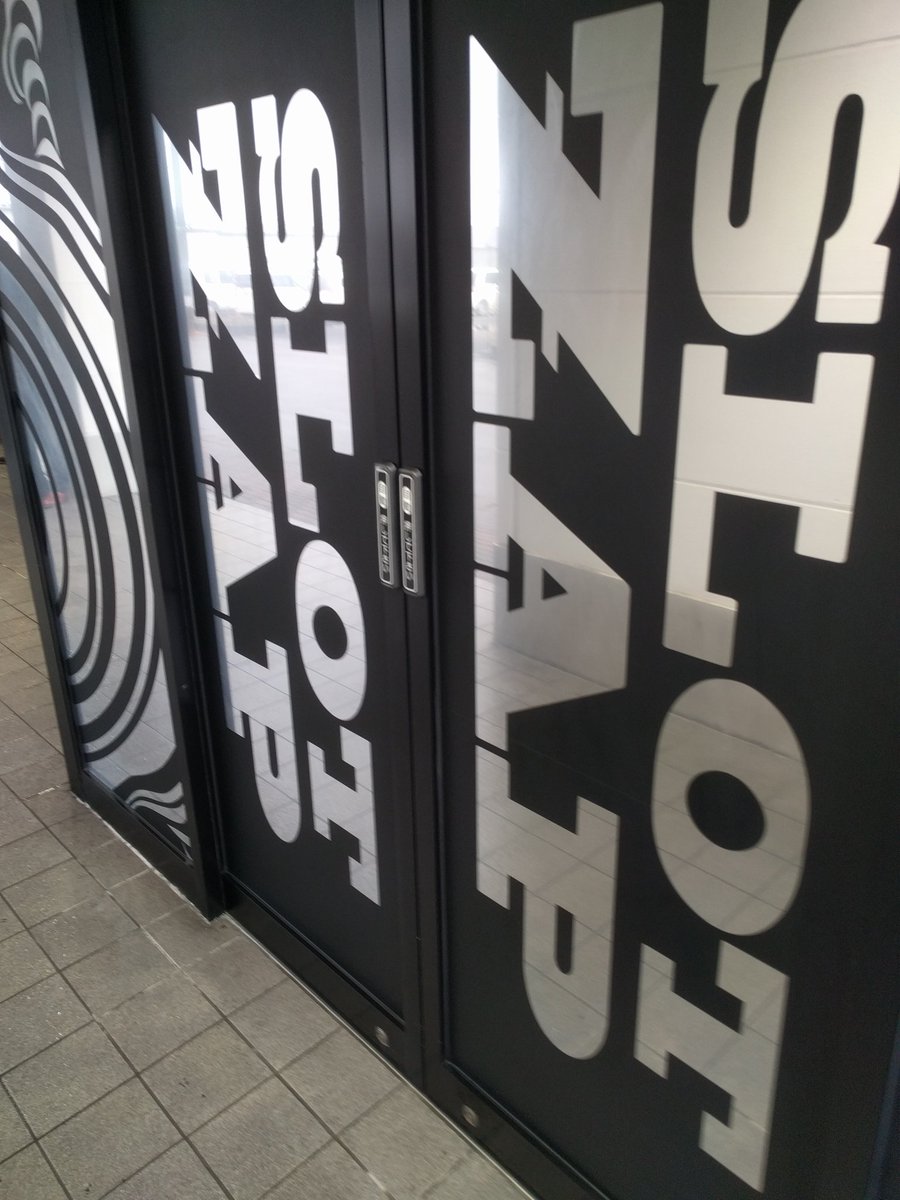 ヨースケ 1game おはようございます 本日は新潟県はスロットｚａｐ竹尾店さんですね 大人の事情でこちらでは何を打ってるかとかの実況が不可となっておりますのでご了承ください さ 何打とうかな Slotzap竹尾店 カメラはないのでお気軽に 15時まで