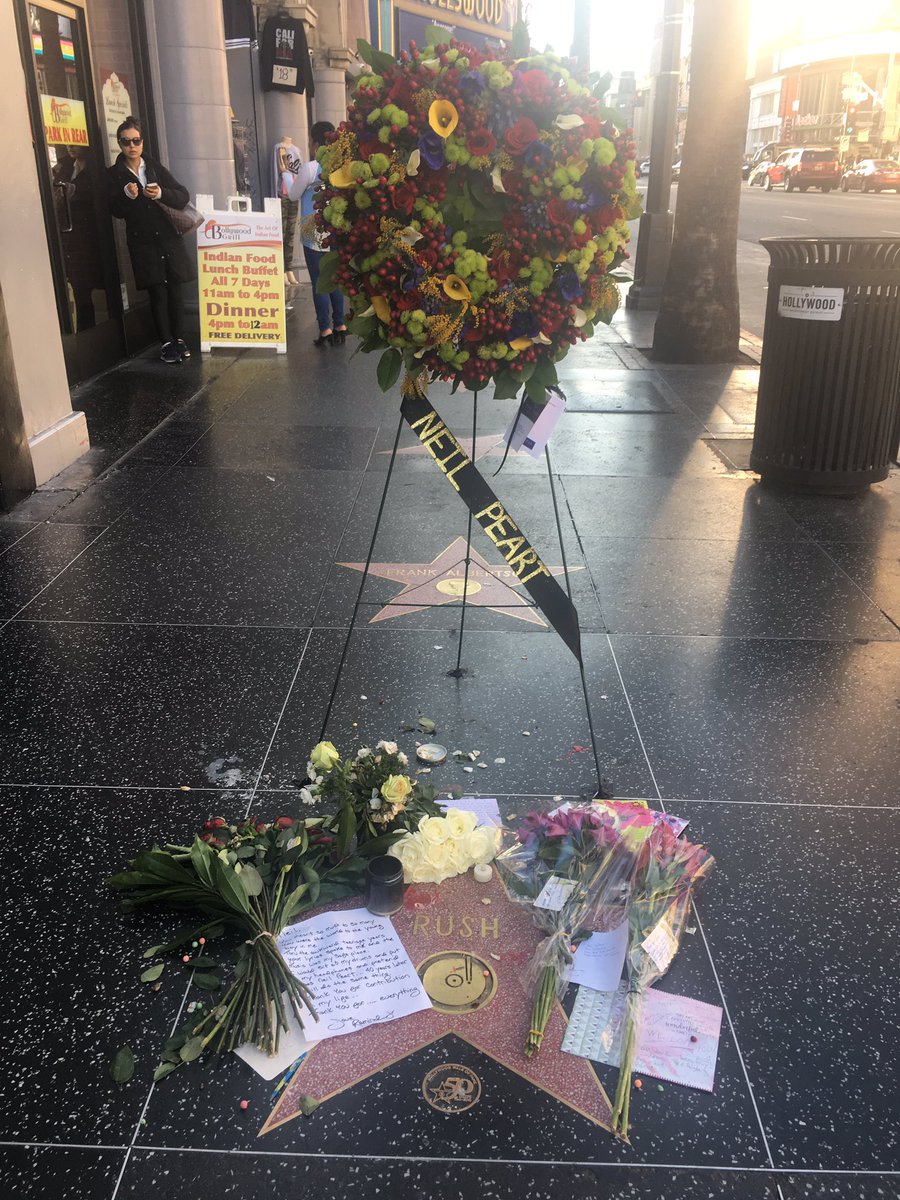 Markdful's tweet photo. By happenstance, I was just on Hollywood Blvd.
#NeilPert
#Rush https://t.co/J8J3FtES4L