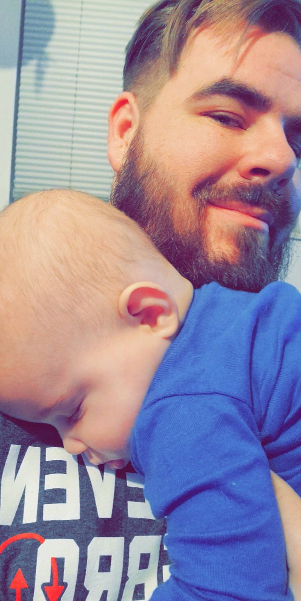 Mr_Gillette's tweet photo. No bottle, no binky, just sat at the edge of my bed while lightly bouncing him and rubbing his back and he fell right asleep. Now he's snoring like a grown man on my bed. ❤❤ #UncleJoJo https://t.co/RSXktkdyd1