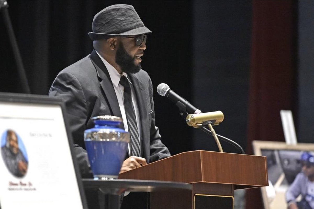 tbenderphoto1's tweet photo. #HTPhotoGallery @htpreps 
#PHOTOS #CelebrationofLife for #ShawnBaneSr. Over 200 turned out Saturday, Jan 11, 2020, for a Celebration of Life of former #RiverviewHigh #football star #ShawnBaneSr. 

https://t.co/ARVuyIQTkP

#ReadAllAboutIt by @dfernsports 

https://t.co/uR0IGXIAn7 https://t.co/AXkRvHSoTD