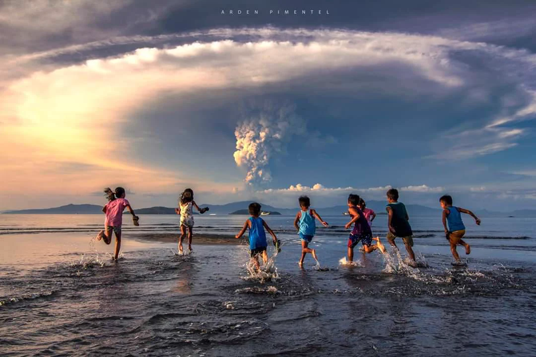 [フィリピンのタール火山が噴火]避難勧告前の写真・被害がない事を祈ります！！