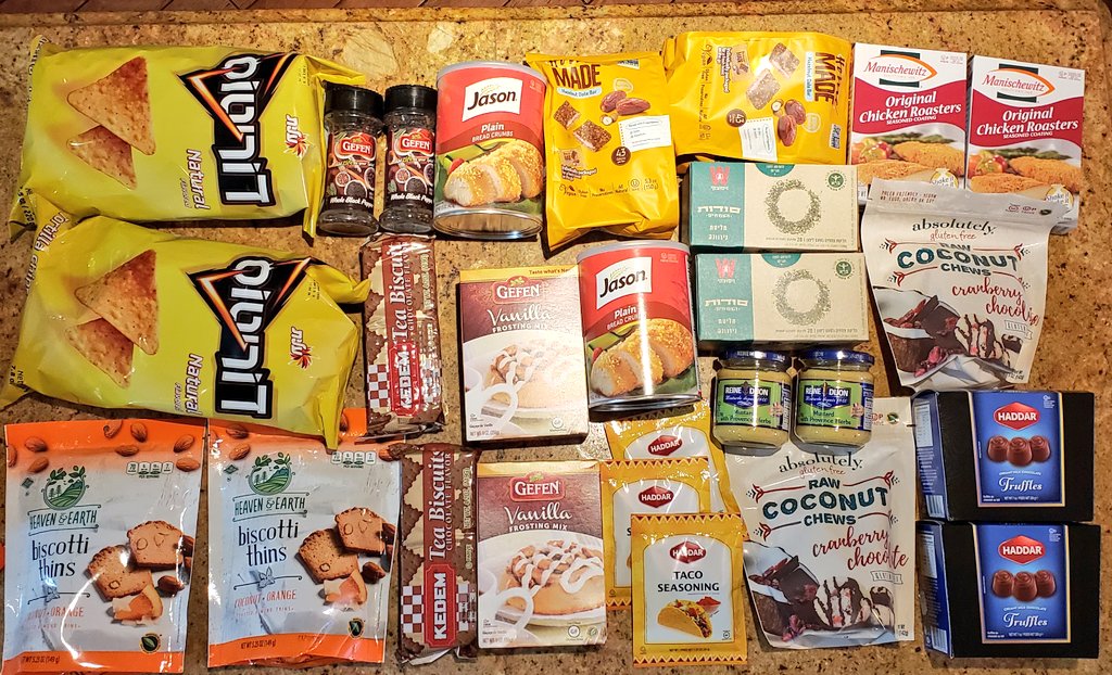 Masbia's tweet photo. Huge #FoodRescue from the #KosherFood empire @KedemFoods / @ManischewitzCo aka #KayCo to #FeedTheNeedy with dignity at #Masbia #SoupKitchen
#MasbiaCommunityPartners #Kosher #Mitzvah #FoodDonation https://t.co/Q44g4hODJ8