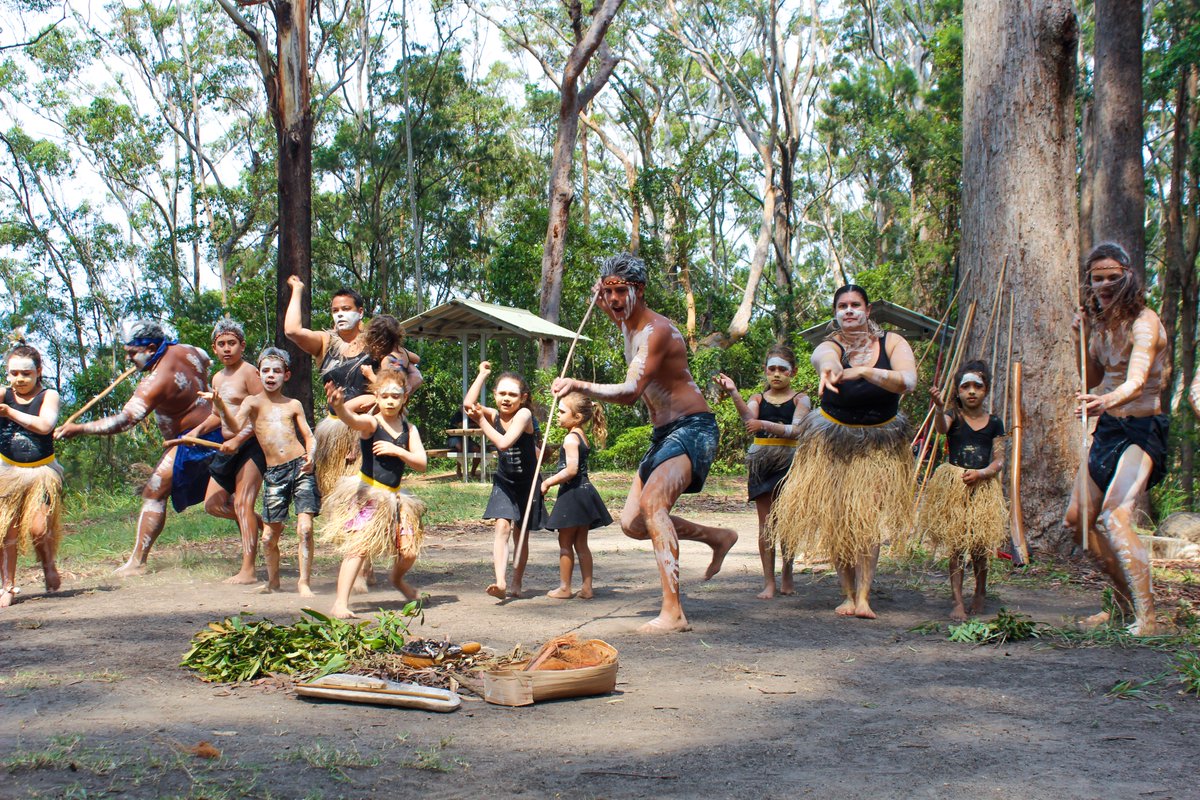 nyanggan's tweet photo. Our First Giingan Cultural Experience for 2020π£Wajaarr Ngaarlu Giirrwaa Nyanggan Yiiliwiya π£
#GiinganCulturalExperience #bmnac #twopathstrong #tourismnsw #coffscoast #coffsharbour #oraraeaststateforest #visitnsw #ourlanguagesmatter https://t.co/HhYSUNumAh