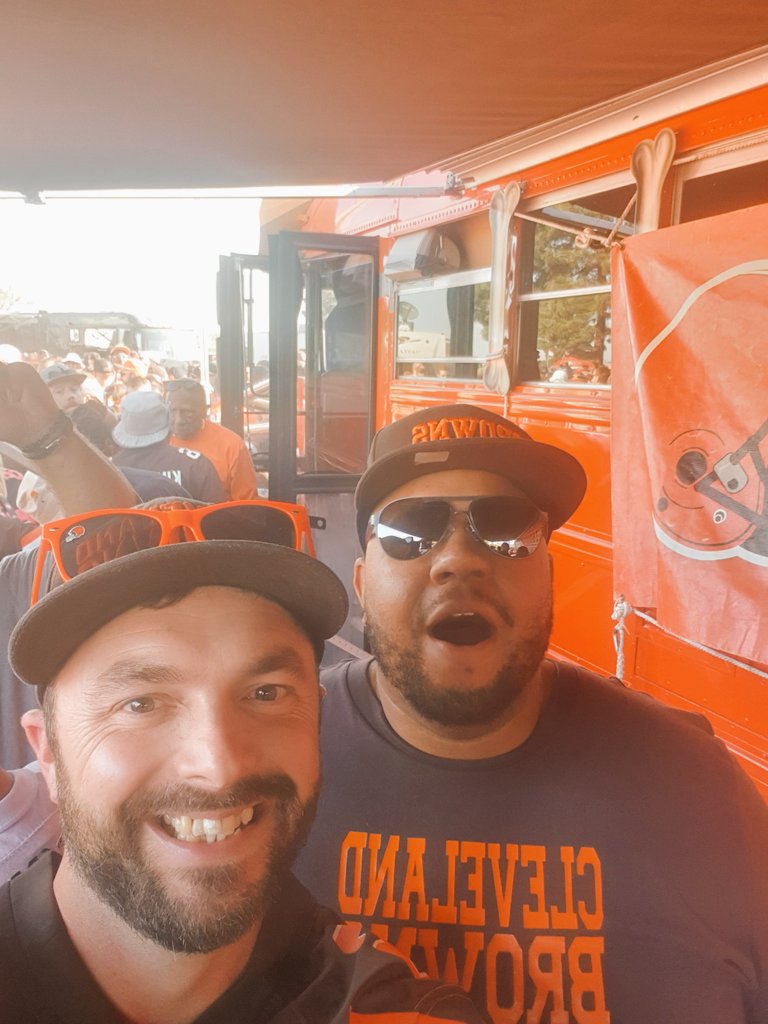australia_fans's tweet photo. Finally I can share memories of the trip I made to the States earlier in the year! First stop SFC, not a great night on the field but a great night off. 

Thanks to Jeff Pinkerton for showing me how to tailgate &amp; @NathanZegura for the wave ! https://t.co/bNW1w0mDgN
