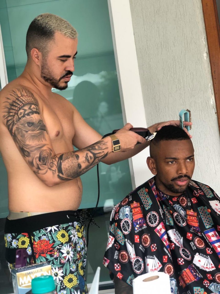 fellipegemeos's tweet photo. Olha aonde nós chegou 🙏🏻✂️💈
@NegodoBorel https://t.co/NpVRyPLoLF
