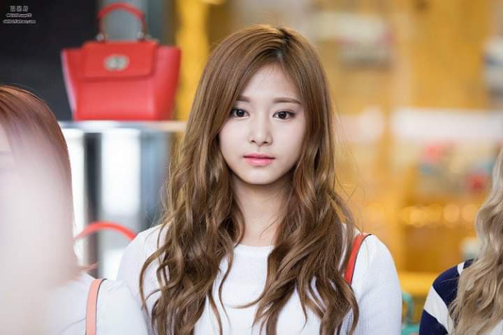 юа айдол. бтс айдол фотосессия. айдолы 14 лет. айдол 2 поколения. дэхви из ab6ix.