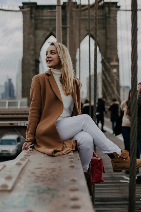 Me revoil&agrave;!!!! La rentr&eacute;e &eacute;tait trop busy pour tout vous dire! Je vous souhaite un bon lundi matin!!<a href="/tag/hottie"class="tags"><span>#hottie</span></a><a href="/tag/boum"class="tags"><span>#boum</span></a>