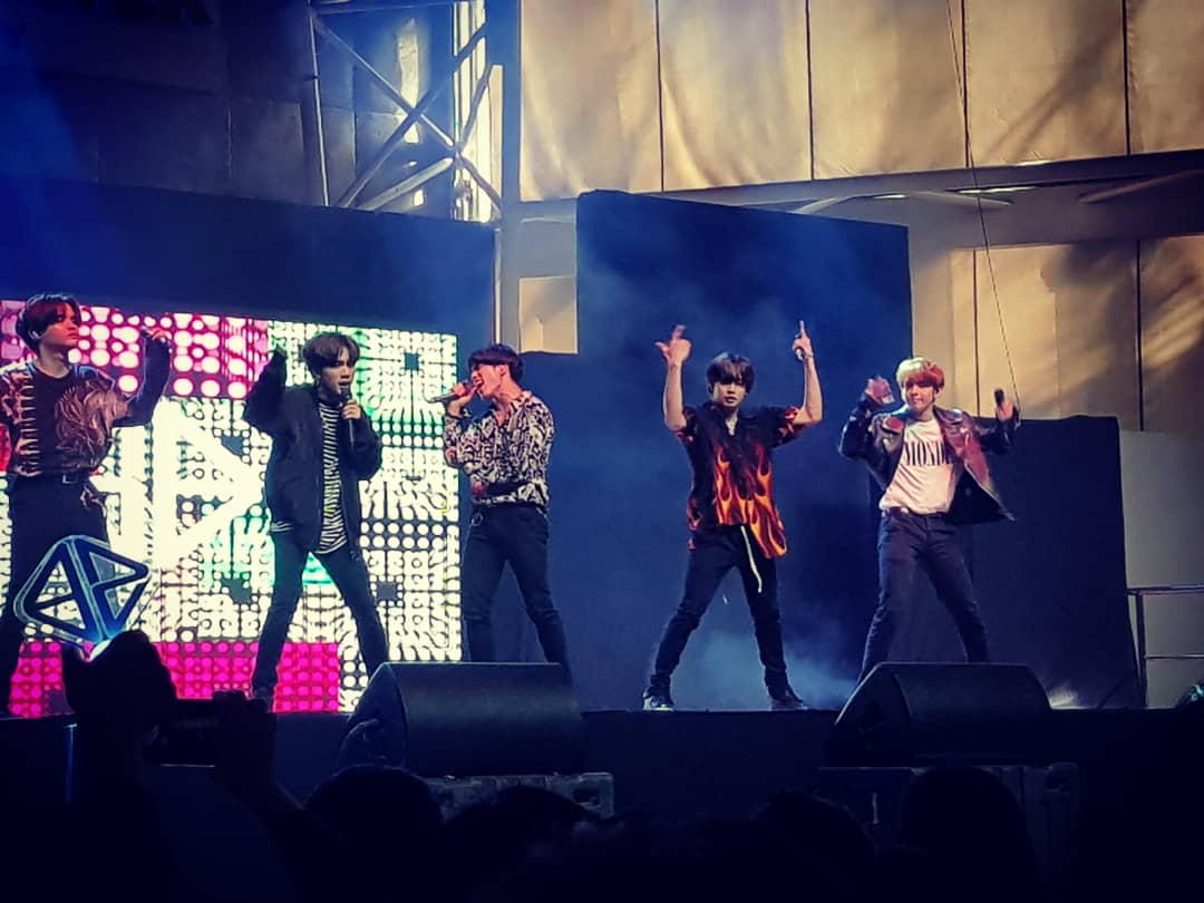 SBisayaKENa's tweet photo. First but definitely not my last sb19 concert to attend to.

I love them 10,000 more than yesterday <3

#SB19onUKG
#PUSHAwardsATIN
@SB19Official
VoteALAB OnMYX
++ https://t.co/MOw3PdiPUF