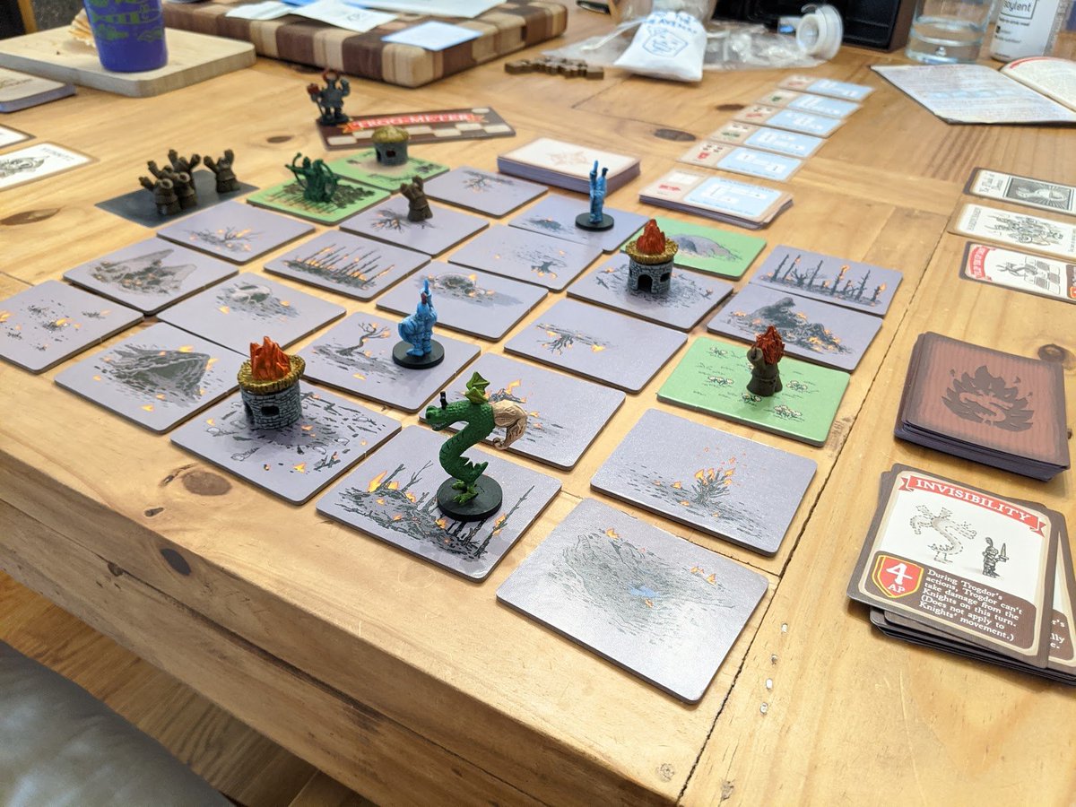 Opened the copy of Trogdor! The Board Game we got for the holidays today. Fun! Played twice...won on easy the second time. Definitely a keeper. Thanks, <a href="/homestarrunner/">Homestar Runner</a> peeps! :-D

More info: homestore-runner.myshopify.com/collections/tr…