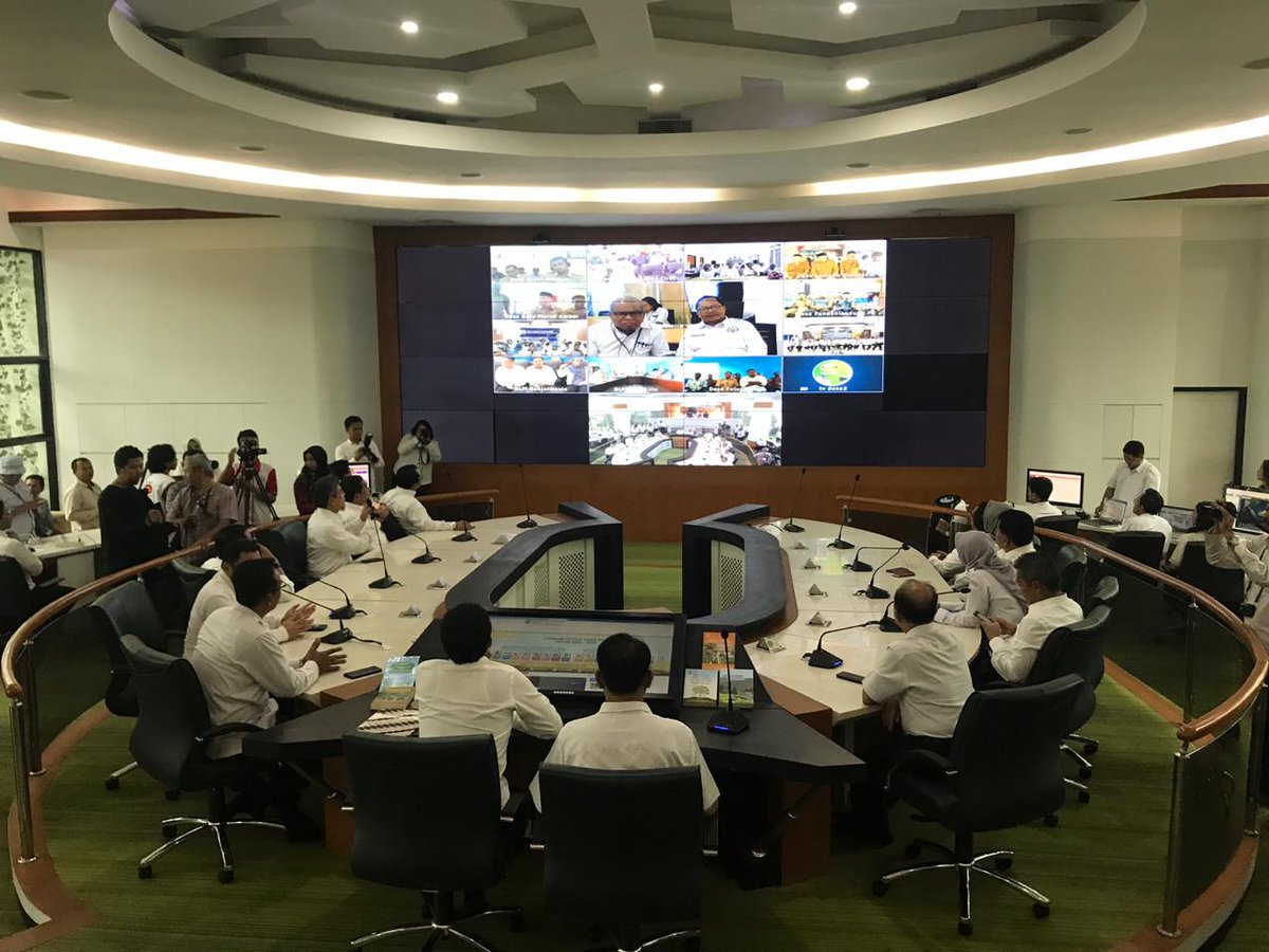 emhariss's tweet photo. Melalui #DesaDigital dpt mempercepat pembangunan dan meningkatkan transparansi, serta partisipasi warga desa.

#DesaDigital
@halimiskandarnu 
@anwsanusi 
@imansyukri
@taufikmadjid71
@fachrilabalado 
#DesaDigital
@halimiskandarnu
@halimiskandarnu https://t.co/5z7B3p5Gva