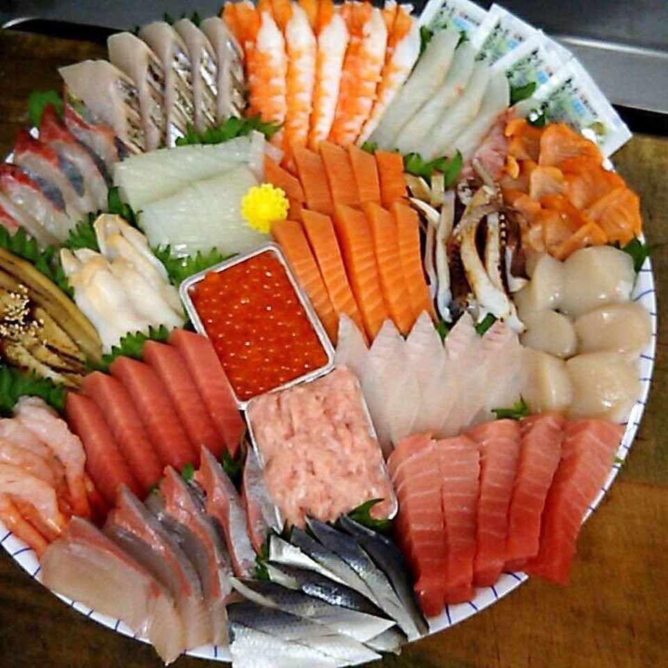 うおたく 茅ヶ崎の魚屋 魚卓 本日 お刺身の盛り合わせ 手巻き寿司用 注文まだまだ受けますよ 魚屋の社長 魚屋の日常 魚 魚屋 魚卓 茅ヶ崎