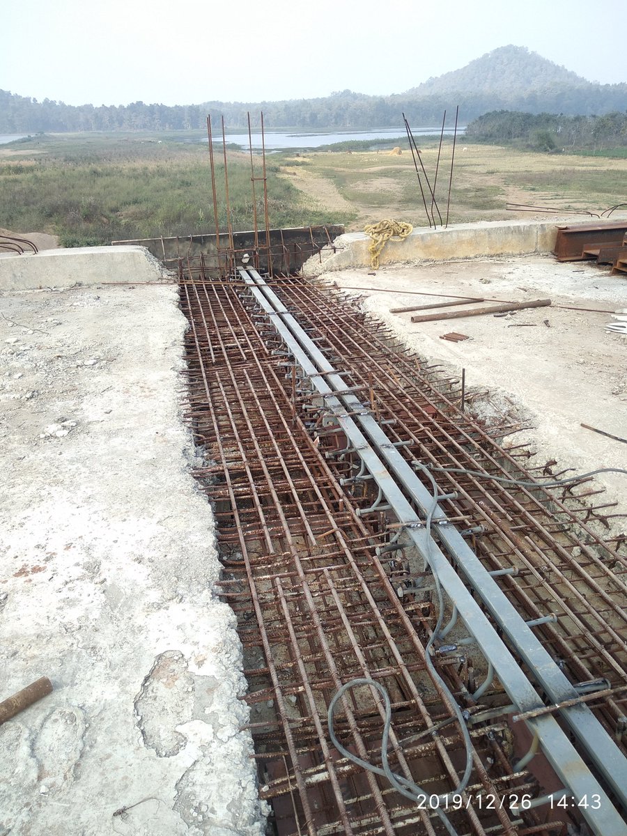 Keshwar_t's tweet photo. Expansion joint in Gap slab
#deckslab #pscgirder #sarni https://t.co/93F8G3yV7E
