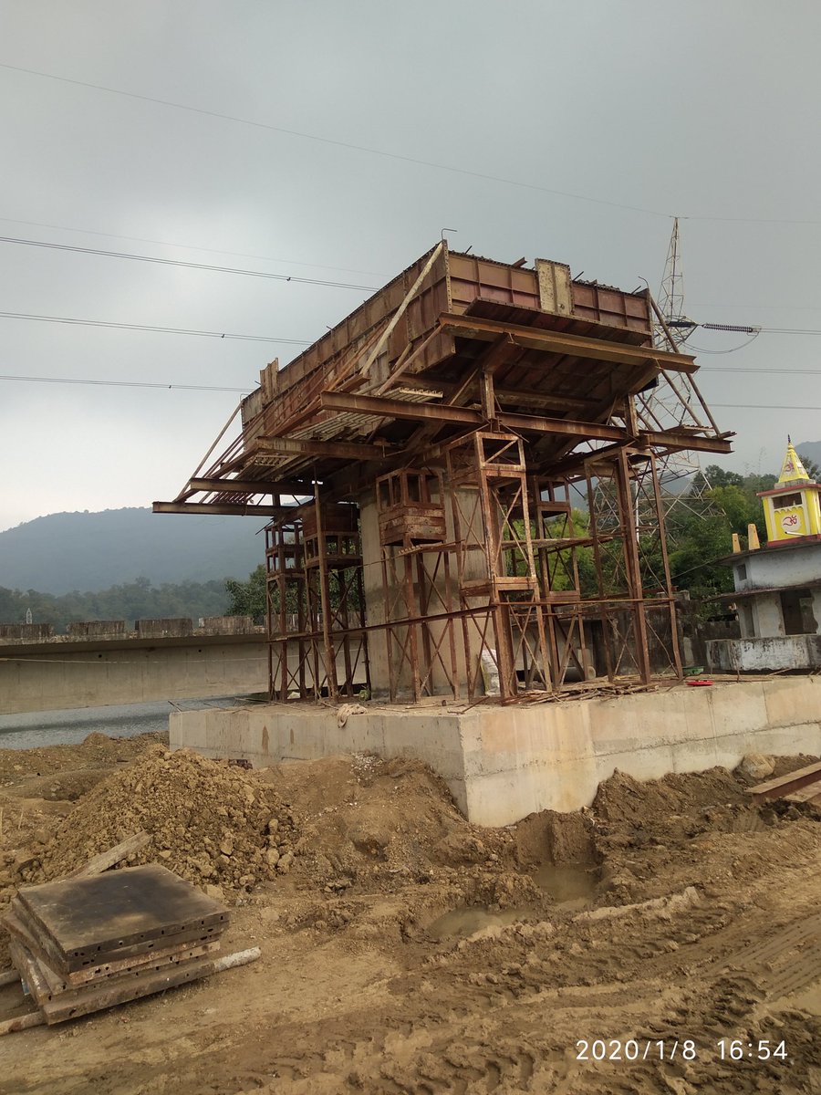 Keshwar_t's tweet photo. Pier Cap staging and shuttering.
#piercap #construction https://t.co/6cV4tGF8Cp