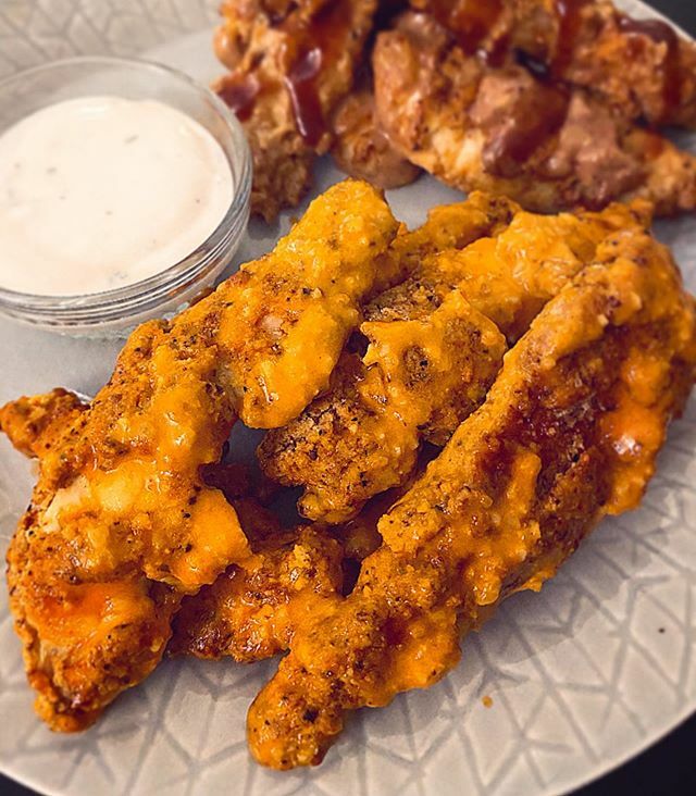 _avoketo's tweet photo. I satisfied my food cravings —  these saucy chicken fingers made me feel whole again. ❤️
.
Followed @keto.connect ‘s Buffalo Chicken Finger recipe— it’s a keeper! 🤤
•
•
•
#ketogenic #lowcarb #ketorecipe #ketofood #ketomeals #lowcarblifestyle #lchf #l… https://t.co/Ba1k7DSuwJ https://t.co/TypN1XluFG