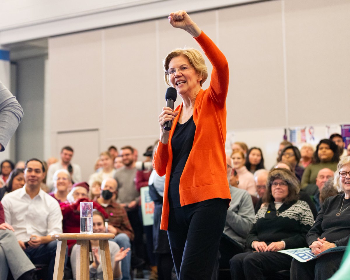 Elizabeth Warren at the Marshalltown town hall.