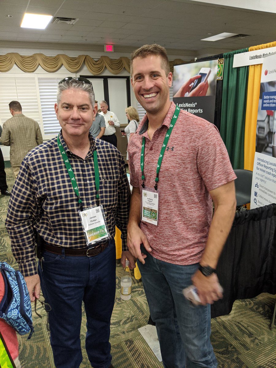 anthony_seguin's tweet photo. Your #APP your #WAY. @DesotoCoSheriff Potter Came by to see us @FLSheriffs booth 227 and check in on the status of his #newapp @TheSheriffApp #freshtechnology #comingsoon https://t.co/Qiz4FOSuye
