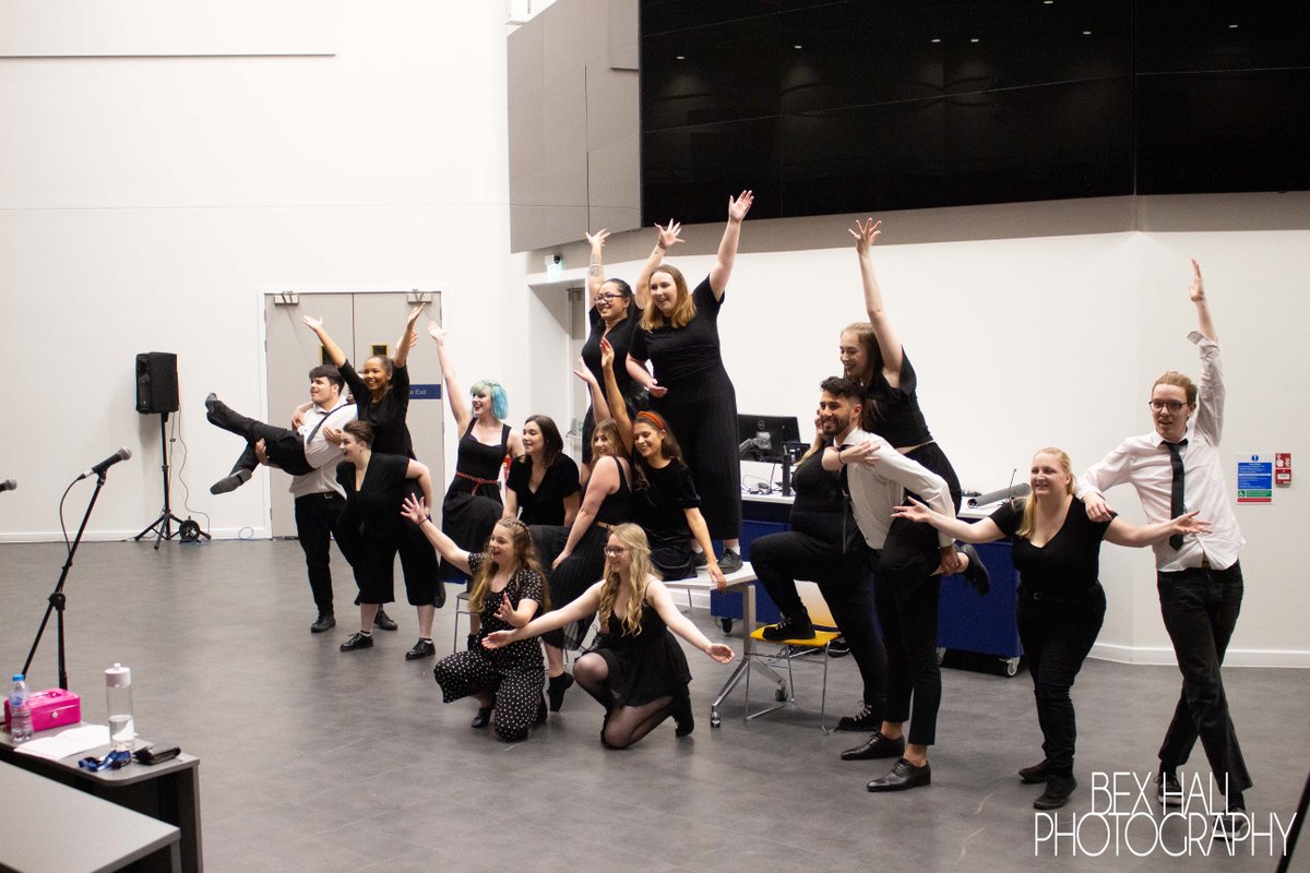For the next number selected ensemble went back to school to perform Everybody’s Talking About Jamie from Everybody’s Talking About Jamie 👠

youtu.be/YYovbMZwW2U