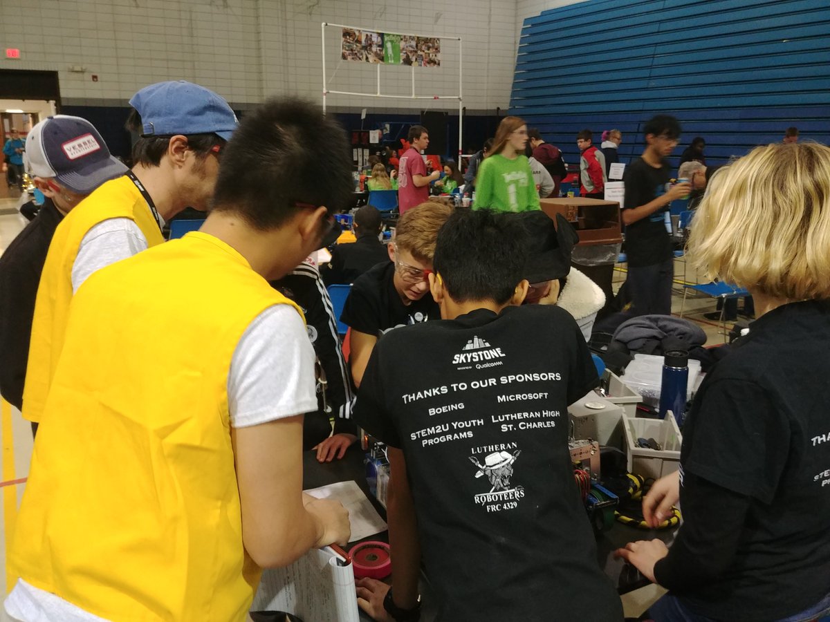 RoboteerCadets's tweet photo. Roboteer Cadets win 2nd Place Collins Aerospace
Innovate Award at STLCC Flo Valley Qualifier! https://t.co/RezfgA0s89