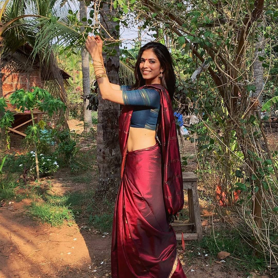 FcMohanan's tweet photo. Traditional ❣️
.
.
.
.
#MalavikaMohanan #Thalapathy65 #thalapathy64update #ThalapathyVijay #Thalapathy #ThalapathyAndDhanushVersion #thalapathy64updatedemand #thalapathy64fltomorrow #thalapathy64flday #thalapathy64fl https://t.co/S3CrZ95Tag