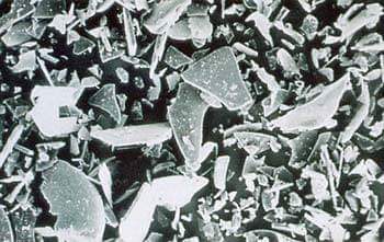 astrounitedph's tweet photo. [INFO]
Volcanic ash under a microscope. The force of the gasses shatters the magma and propels it into the atmosphere where it solidifies into fragments of volcanic rock and glass.. 

#TaalEruption2020 #TaalVolcano #PrayForPhilippines 
cr. Ed

Keep safe AROHA! Protect yourself! https://t.co/hjCENRYiFi